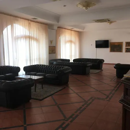 Giatra Szálloda 3*